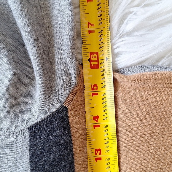 Max Studio Colorblock Sweater Dress - Picture 9 of 14